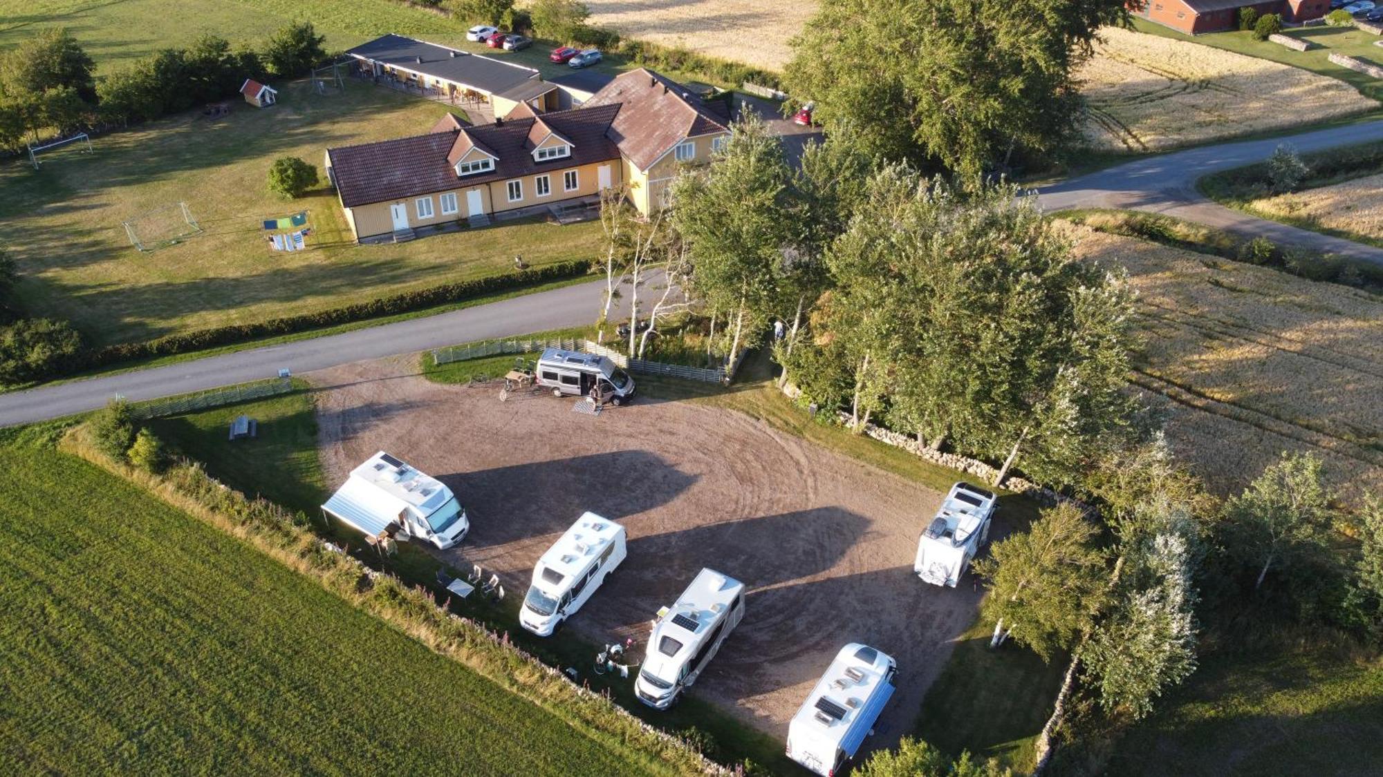 Bjoerkaengs Vandrarhem Tvaaker Luaran gambar