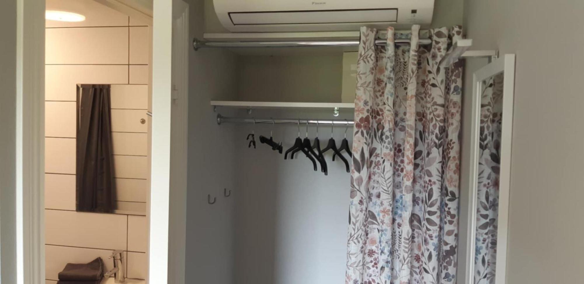 Bjoerkaengs Vandrarhem Tvaaker Luaran gambar